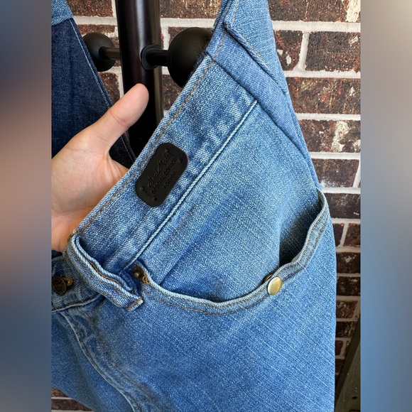 Handmade Triangle Shoulder bag Upcycled Vintage Denim Laidback Jeans Purse - Picture 4 of 10